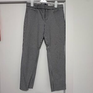 Banana Republic  Black and White Houndstooth Ankle Pants